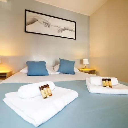 Apartment T2 Cozy Proche Du Centre Avec Canape Lit - 51blatin *