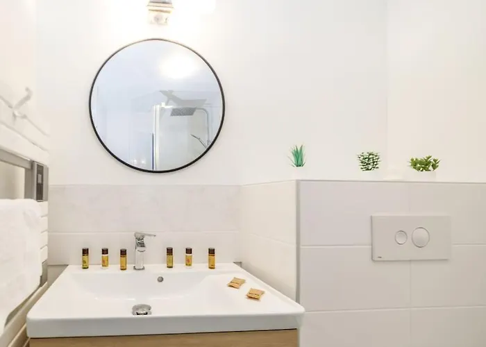 Appartement T2 Cozy Proche Du Centre Avec Canapé Lit - 51blatin